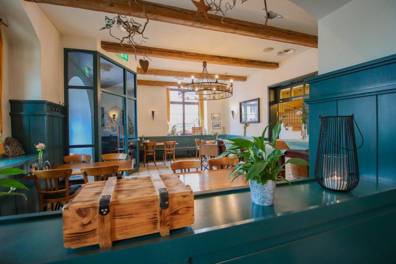 Gasthaus Zum Schwan Ошац Экстерьер фото