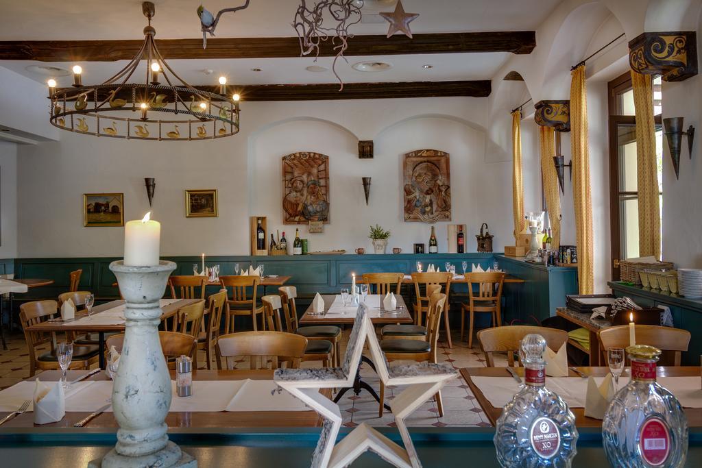 Gasthaus Zum Schwan Ошац Экстерьер фото
